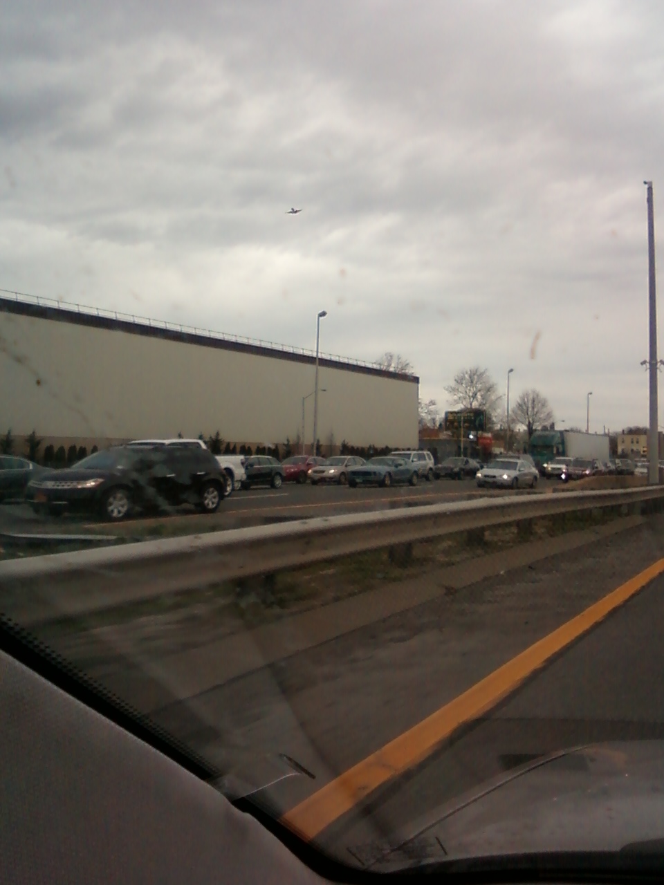 03/26/2012- I-678 south, Bronx County, NY, north of the Whitestone Bridge toll plaza, traffic is backed up for over two miles. Further details are available at
http://www.wirelessnotes.org/tolls/